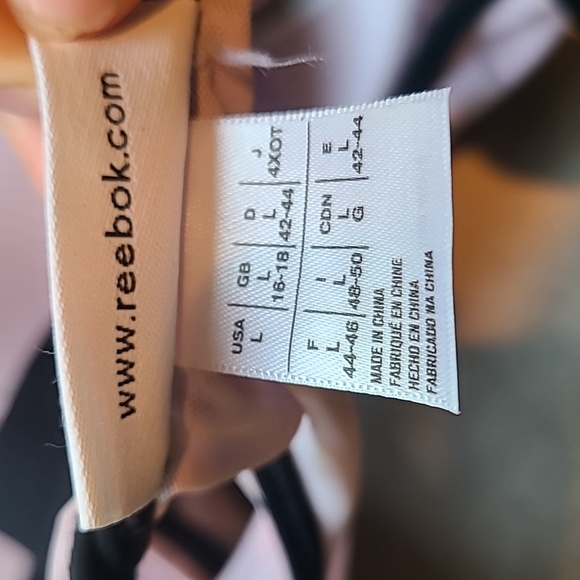 NWOT Reebok Sports Bra - Picture 5 of 5